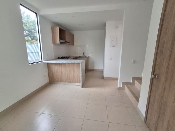 Casa de 3 alcobas en venta en Alfaguara, Jamundí, 80 m² · foto 3 de 24
