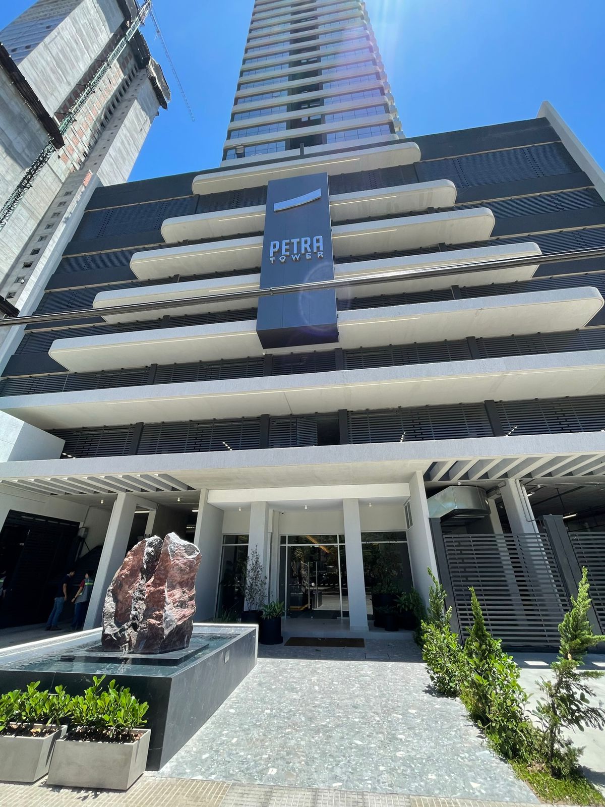 EN VENTA DEPARTAMENTO MONOAMBIENTE EN PETRA TOWER - CON RENTA ACTIVA — foto 3