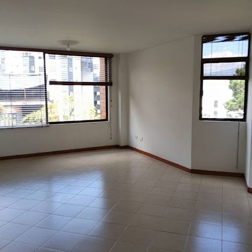Apartamento de 3 alcobas en arriendo en Los Balsos, Medellín, 78 m² · foto 6 de 18