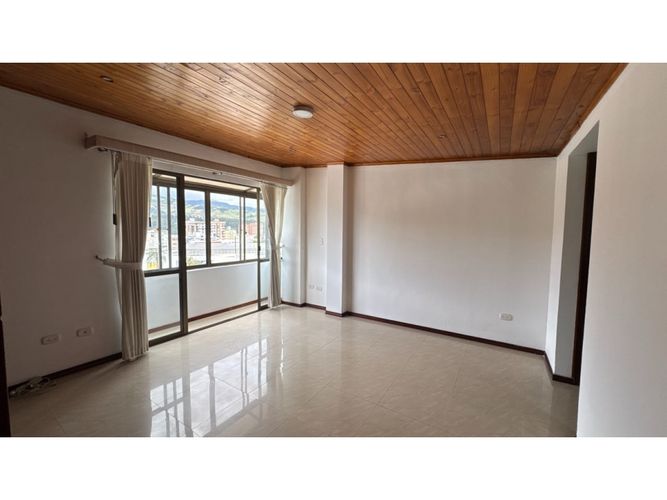 Apartamento de 4 alcobas en venta en La Aurora, Pasto, 214 m² · foto 17 de 24
