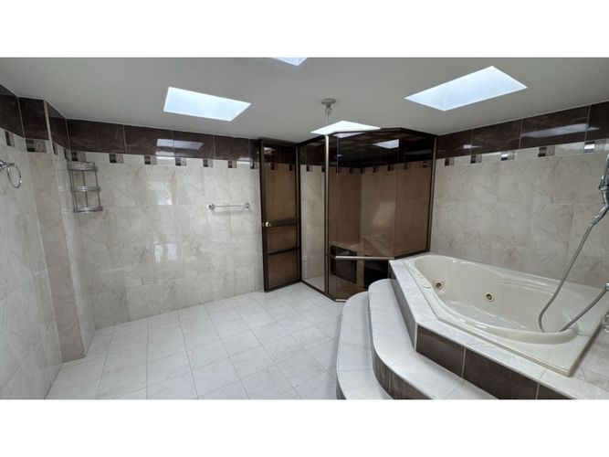 Apartamento de 4 alcobas en venta en La Aurora, Pasto, 214 m² · foto 21 de 24