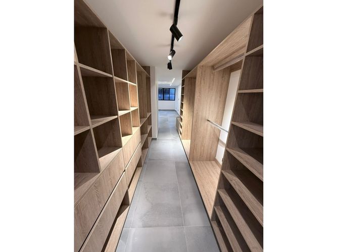 Apartamento de 2 alcobas en venta en El Refugio, Cali, 94 m² · foto 10 de 24