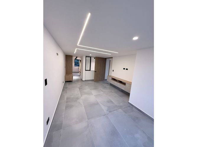 Apartamento de 2 alcobas en venta en El Refugio, Cali, 94 m² · foto 14 de 24