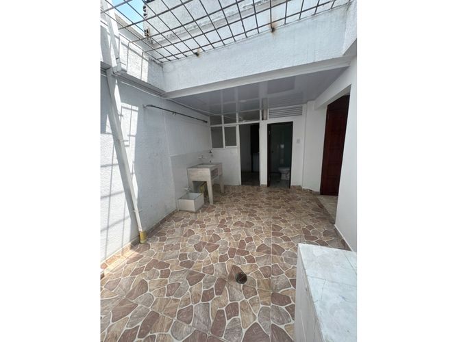 Casa de 6 alcobas en venta en Sector La Luisa Bella Suiza, Cali, 550 m² · foto 5 de 24