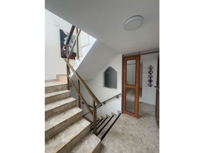 Casa de 6 alcobas en venta en Sector La Luisa Bella Suiza, Cali, 550 m² · foto 16 de 24