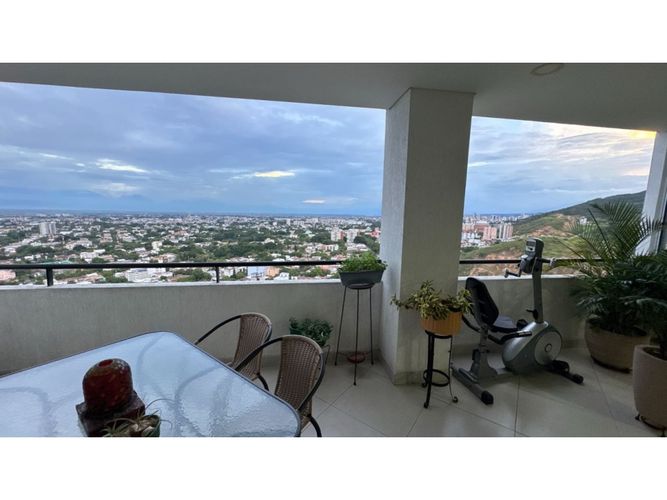 Apartamento de 3 alcobas en venta en Menga, Cali, 166 m² · foto 4 de 24
