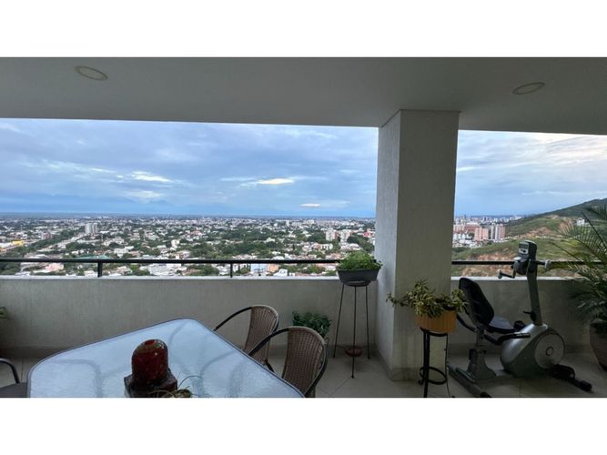 Apartamento de 3 alcobas en venta en Menga, Cali, 166 m² · foto 5 de 24