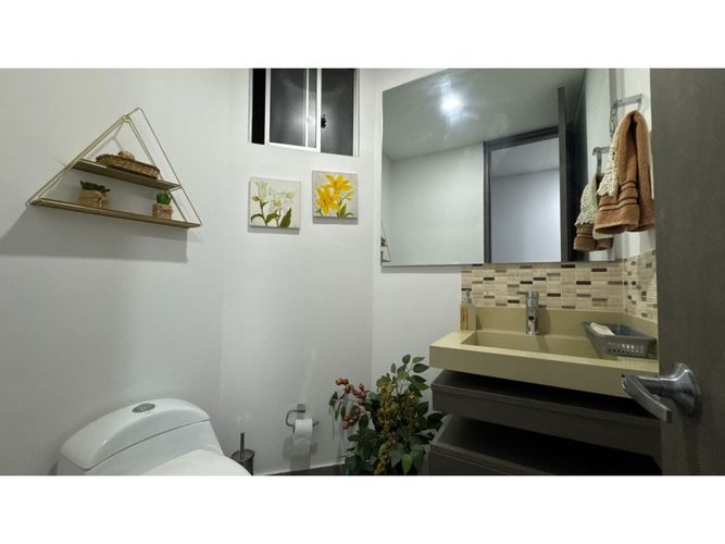 Apartamento de 3 alcobas en venta en Menga, Cali, 166 m² · foto 12 de 24