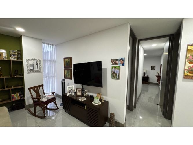 Apartamento de 3 alcobas en venta en Menga, Cali, 166 m² · foto 16 de 24