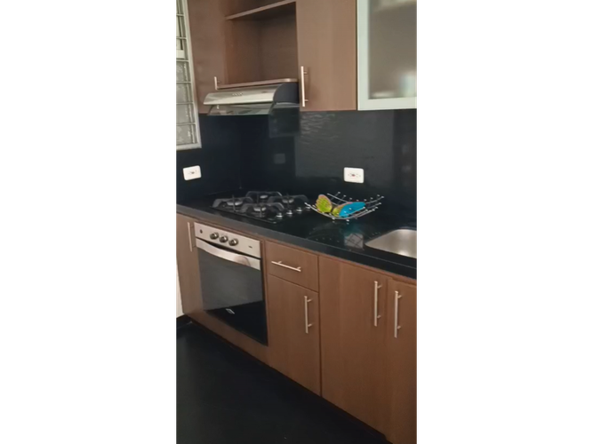 Apartamento de 3 alcobas en arriendo en Castilla, Bogotá, 86 m² · foto 5 de 17