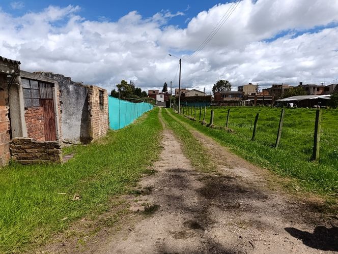 Lote en venta en El Misterio, Cajicá, 4000 m² · foto 2 de 21