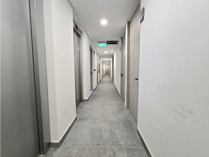 Apartaestudio en venta en Chico Norte, Bogotá, 27 m² · foto 16 de 19