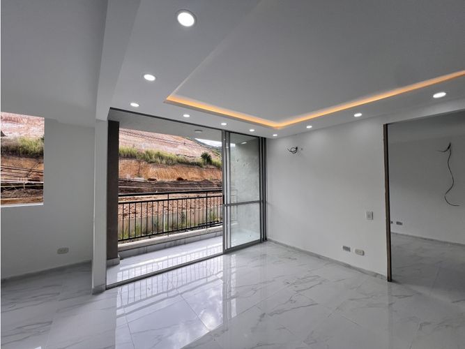 Apartamento de 2 alcobas en venta en Colinas Del Norte, Cali, 70 m² · foto 7 de 17