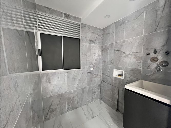 Apartamento de 2 alcobas en venta en Colinas Del Norte, Cali, 70 m² · foto 12 de 17