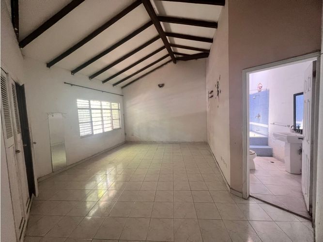 Apartaestudio en venta en Santa Rita, Cali, 300 m² · foto 3 de 15