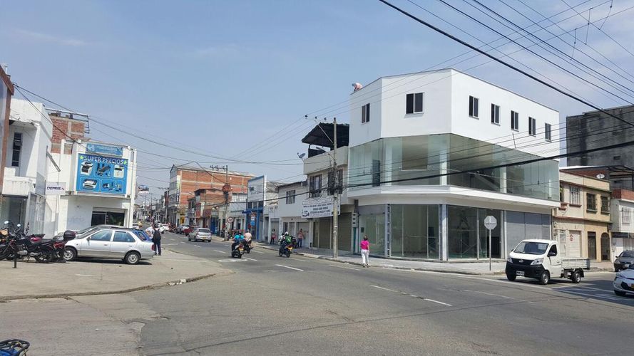 Local en arriendo en Alameda, Cali, 360 m² · foto 3 de 4
