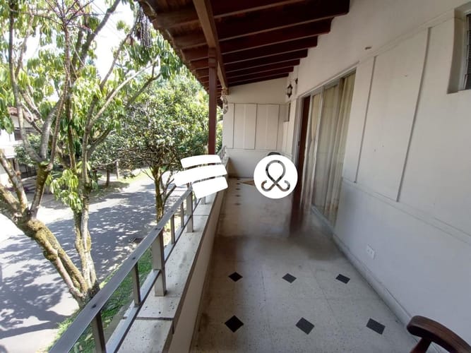 Casa de 5 alcobas en venta en Simon Bolivar, Medellín, 263 m² · foto 18 de 20
