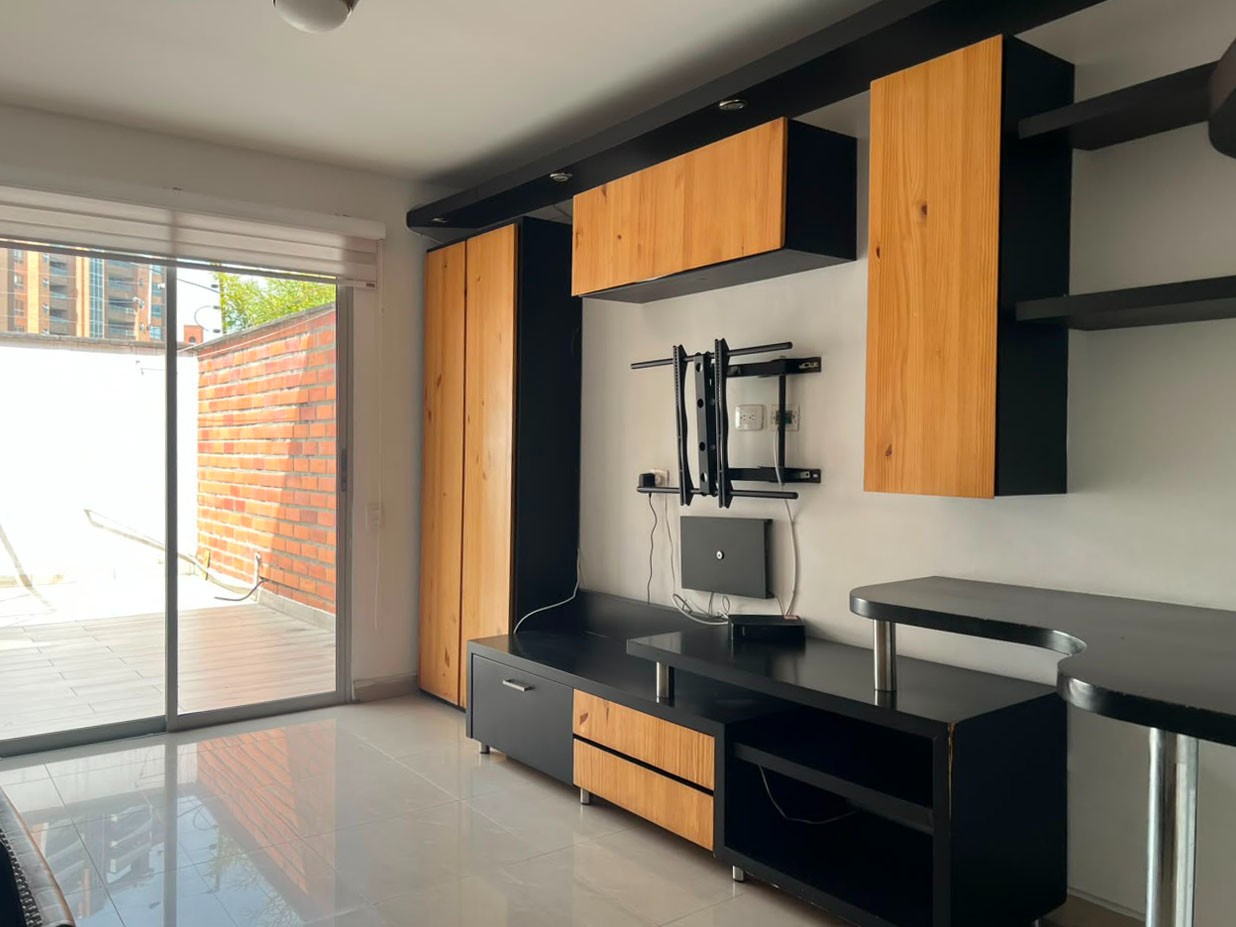 Casa en arriendo en El Poblado, Medellín · foto 6 de 14