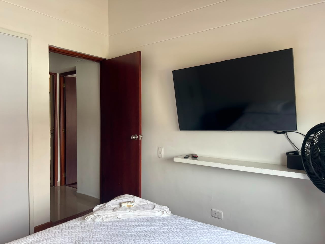 Casa en arriendo en El Poblado, Medellín · foto 8 de 14