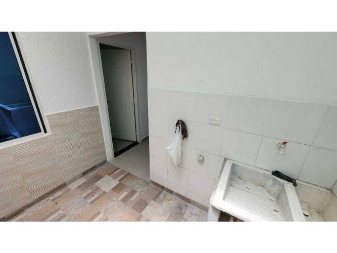 Casa de 12 alcobas en venta en Villa Bethel, Santa Marta, 360 m² · foto 10 de 17