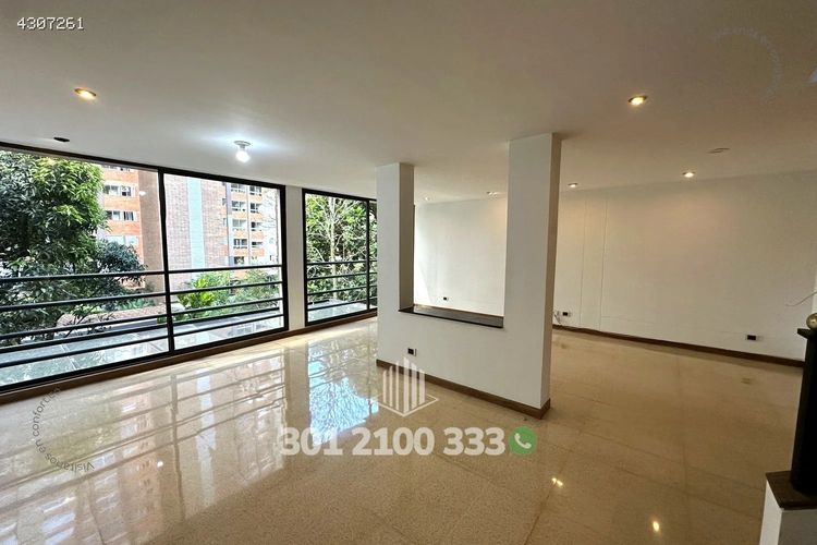 Casa de 3 alcobas en arriendo en El Tesoro, Medellín, 320 m² · foto 4 de 24