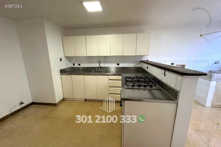 Casa de 3 alcobas en arriendo en El Tesoro, Medellín, 320 m² · foto 5 de 24