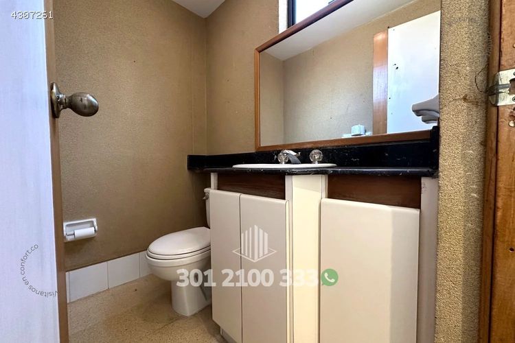 Casa de 3 alcobas en arriendo en El Tesoro, Medellín, 320 m² · foto 7 de 24