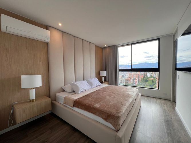 Apartamento de 2 alcobas en arriendo en Lalinde, Medellín, 94 m² · foto 5 de 12