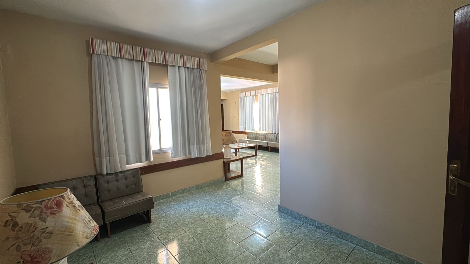Alquilo consultorio médico, edificio Medico Profesional, barrio San Roque — foto 2