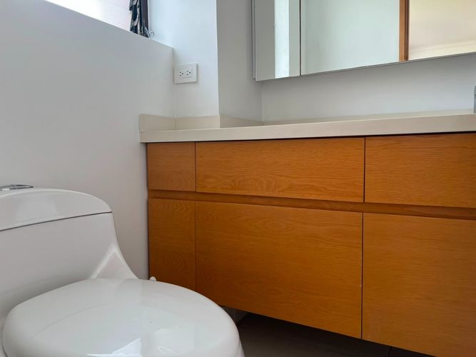 Apartamento de 3 alcobas en arriendo en El Poblado, Medellín, 200 m² · foto 16 de 17
