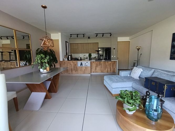 Apartamento de 3 alcobas en arriendo en Loma Del Escobero, Envigado, 134 m² · foto 16 de 19