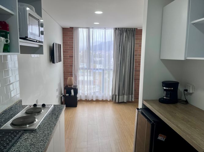 Apartamento de 1 alcoba en venta en El Recuerdo, Bogotá, 18 m² · foto 2 de 15