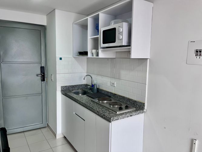 Apartamento de 1 alcoba en venta en El Recuerdo, Bogotá, 18 m² · foto 8 de 15