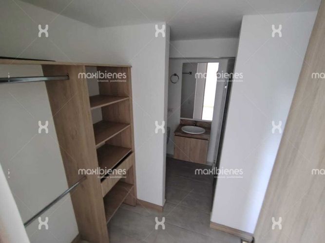 Apartamento de 3 alcobas en venta en Lomitas, La Ceja, 70 m² · foto 11 de 15