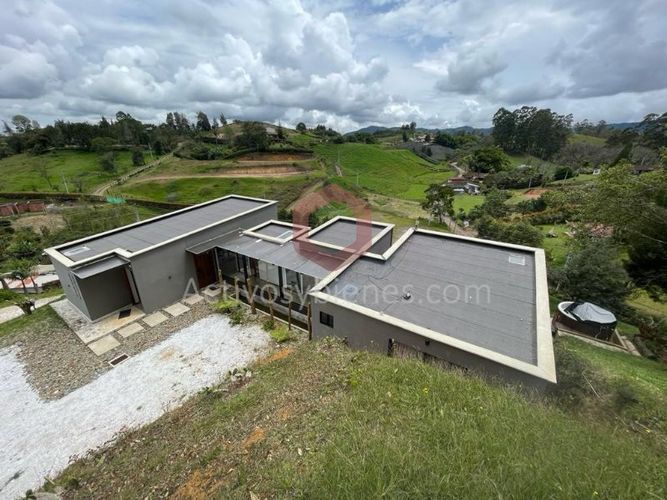 Casa de 3 alcobas en venta en Quirama, El Carmen de Viboral · foto 8 de 17