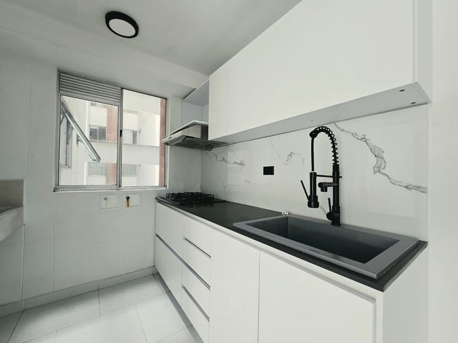 Apartamento de 3 alcobas en venta en Belén, Medellín, 82 m² · foto 6 de 18