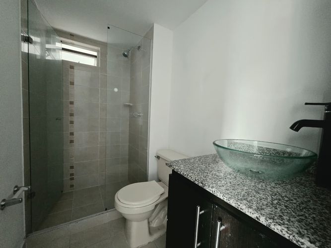 Apartamento de 3 alcobas en venta en Belén, Medellín, 82 m² · foto 14 de 18