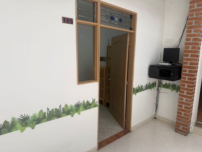 Casa de 15 alcobas en arriendo en Laureles, Medellín, 308 m² · foto 4 de 20
