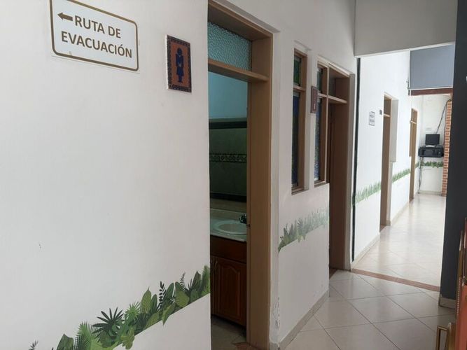 Casa de 15 alcobas en arriendo en Laureles, Medellín, 308 m² · foto 15 de 20