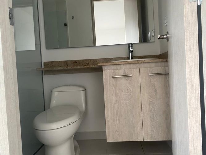 Apartamento de 3 alcobas en venta en Entreamigos, Sabaneta, 73 m² · foto 2 de 7