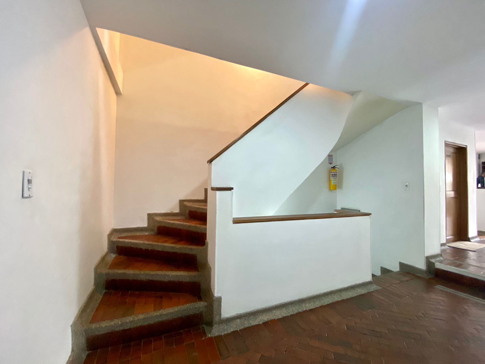 Apartamento en venta en Los Rosales, Bogotá · foto 4 de 10