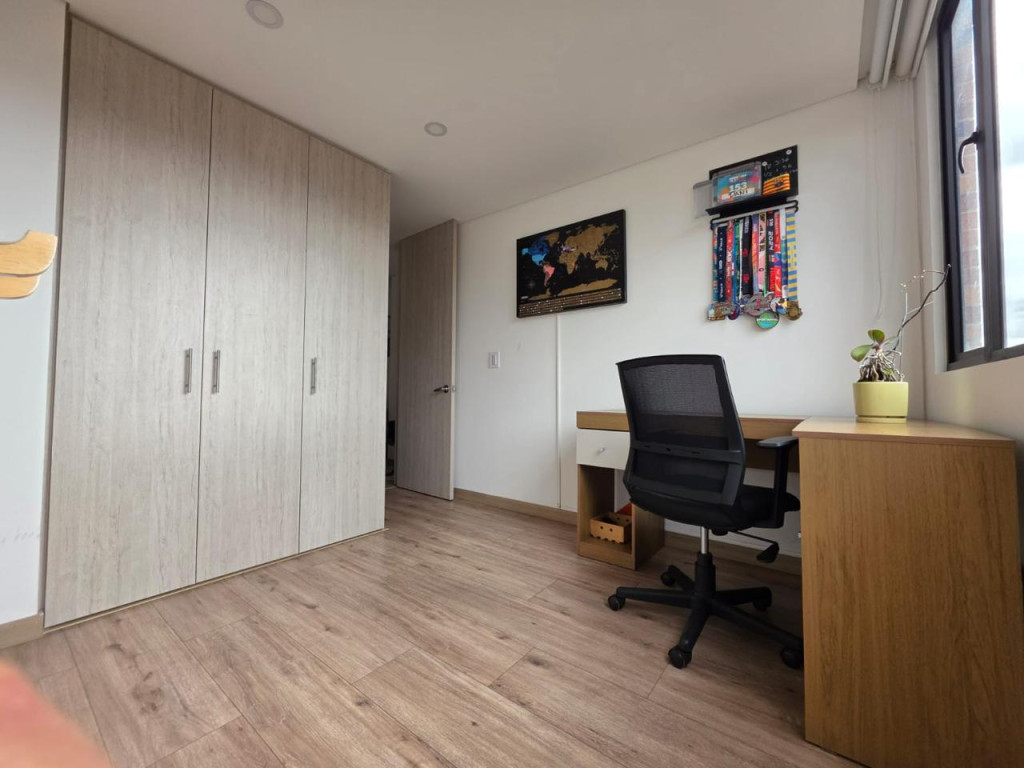 Apartamento en venta en Cedritos, Bogotá · foto 8 de 24