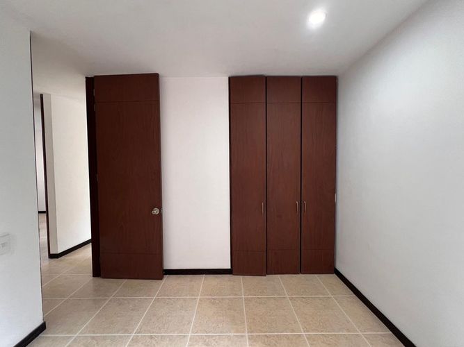 Apartamento de 3 alcobas en arriendo en El Poblado, Medellín, 89 m² · foto 6 de 14