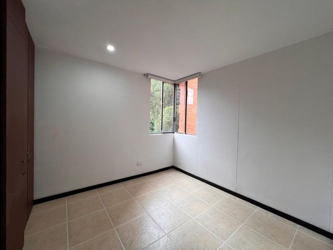 Apartamento de 3 alcobas en arriendo en El Poblado, Medellín, 89 m² · foto 8 de 14
