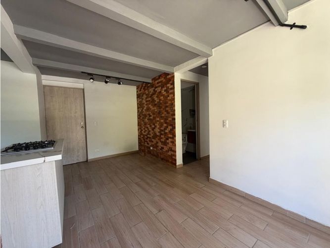 Apartamento de 3 alcobas en venta en Loma De San Jose, Sabaneta, 60 m² · foto 2 de 24