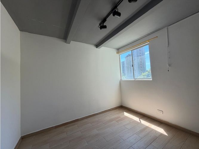 Apartamento de 3 alcobas en venta en Loma De San Jose, Sabaneta, 60 m² · foto 20 de 24