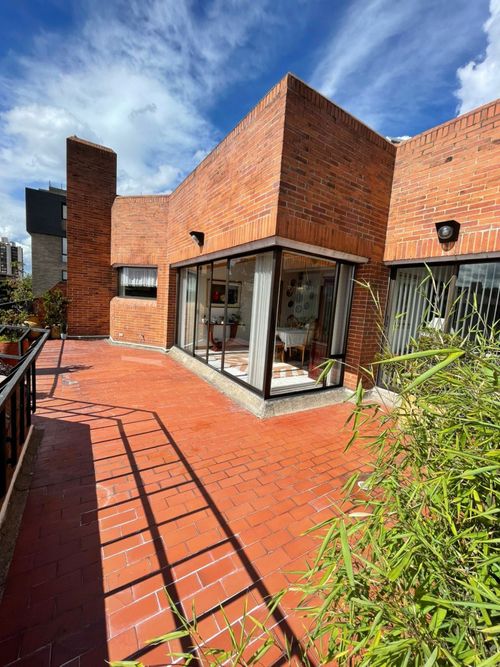Apartamento de 4 alcobas en venta en La Carolina, Bogotá, 280 m² · foto 5 de 24