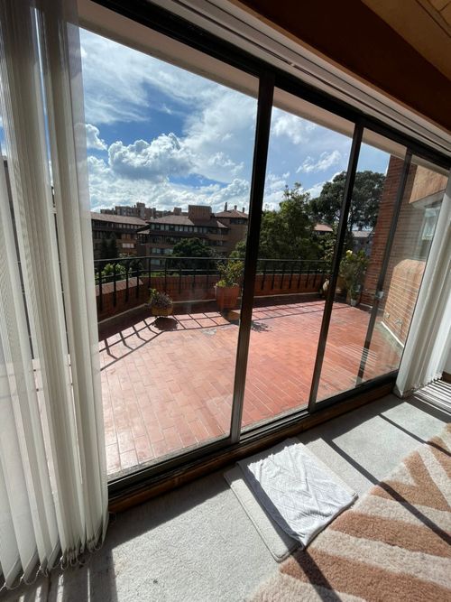 Apartamento de 4 alcobas en venta en La Carolina, Bogotá, 280 m² · foto 14 de 24