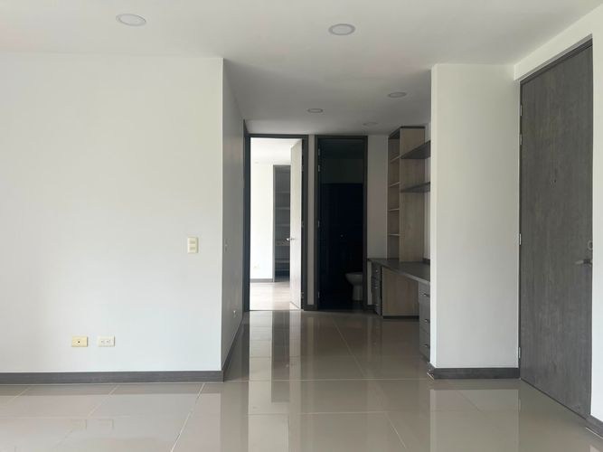 Apartamento de 2 alcobas en arriendo en Camino Verde, Envigado, 68 m² · foto 13 de 14