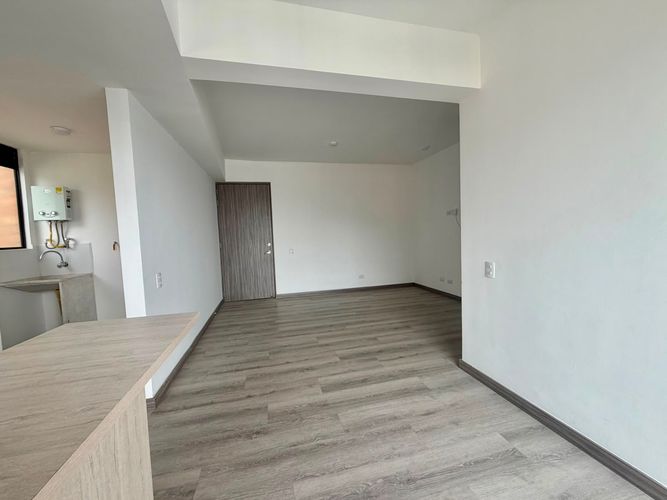 Apartamento de 3 alcobas en venta en Entreamigos, Sabaneta, 62 m² · foto 2 de 22